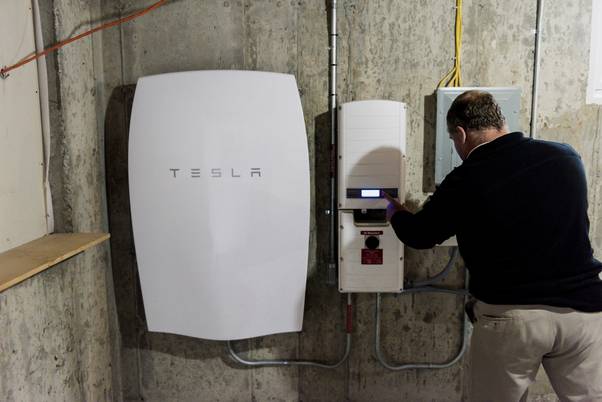 Generator and battery storage